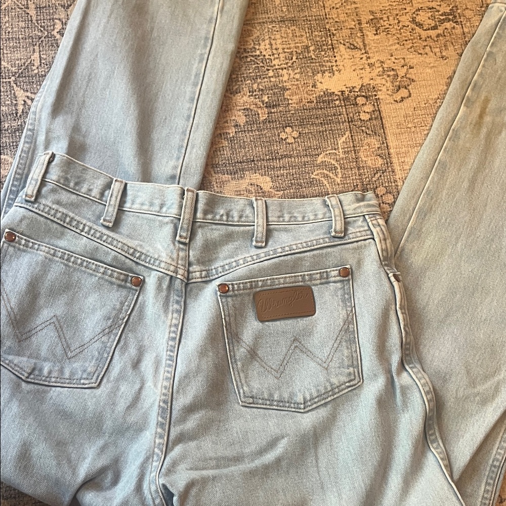 Wrangler Light Wash Women’s Denim Jeans